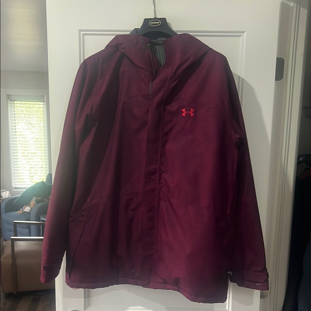Under Armour Men's Burgundy Ski Jacket